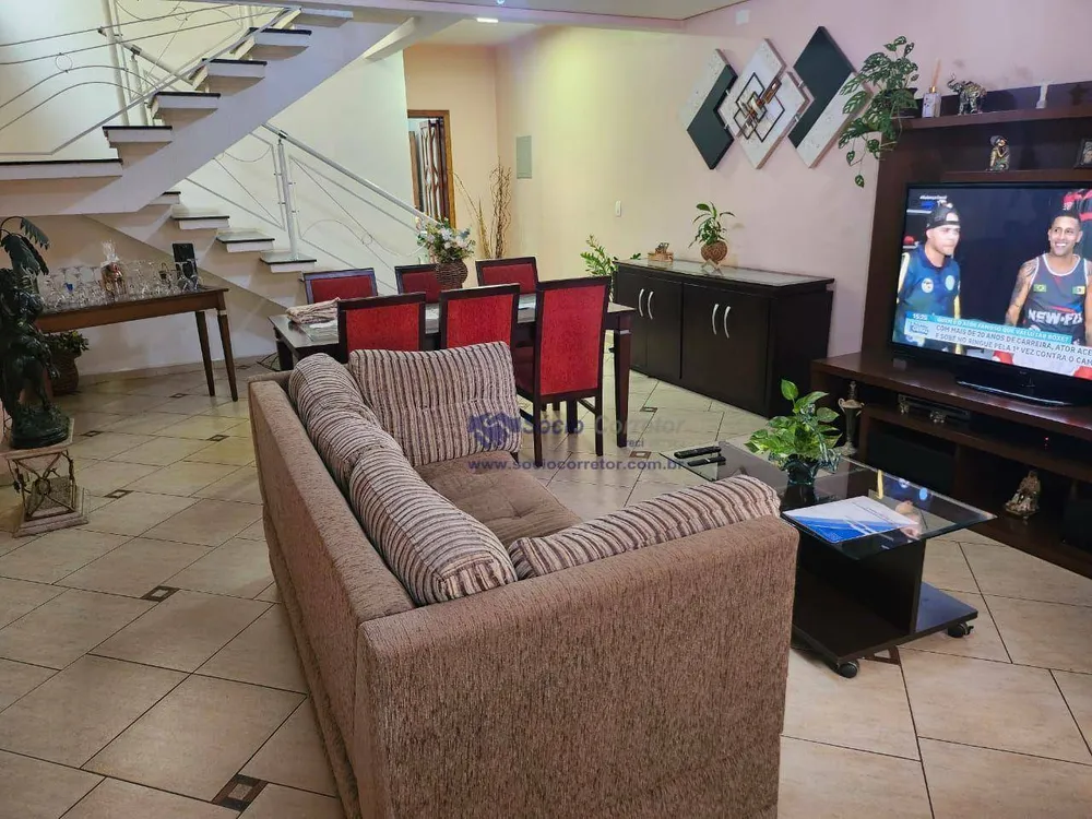 Sobrado, 3 quartos, 176 m² - Foto 3