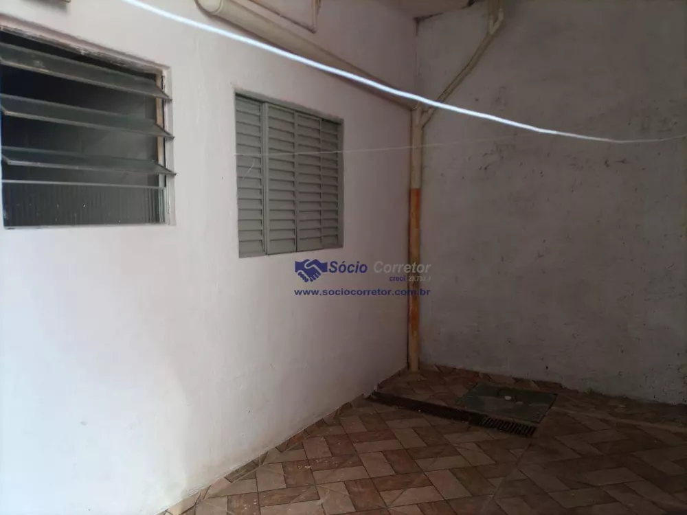 Casa para alugar com 1 quarto, 40m² - Foto 2