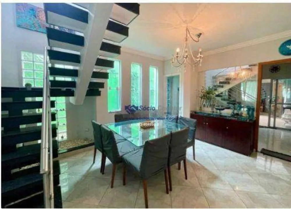 Sobrado, 3 quartos, 210 m² - Foto 1