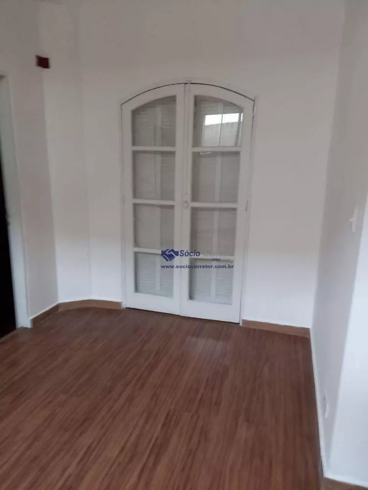 Casa à venda com 3 quartos, 181m² - Foto 2