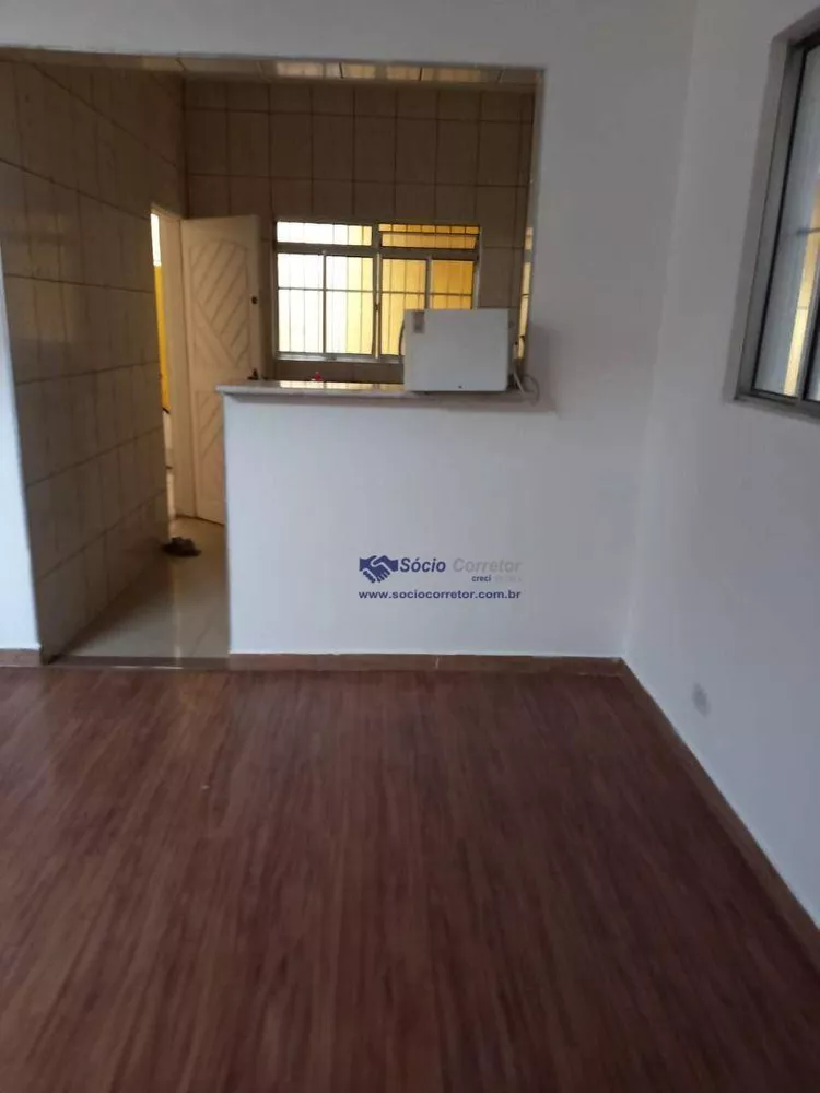 Casa à venda com 3 quartos, 181m² - Foto 3