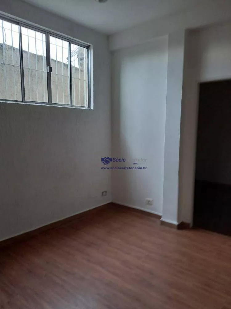 Casa à venda com 3 quartos, 181m² - Foto 8