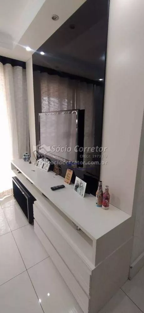 Apartamento à venda com 2 quartos, 62m² - Foto 7