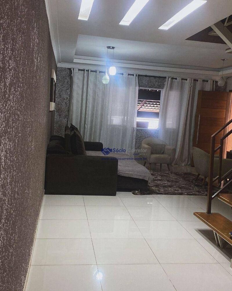 Sobrado, 3 quartos, 221 m² - Foto 2