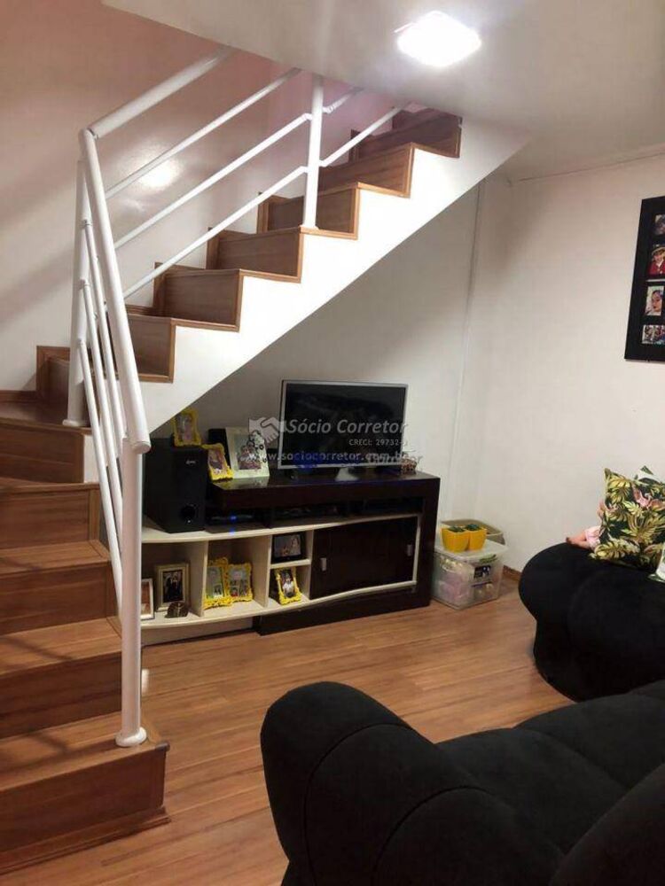 Sobrado à venda com 3 quartos, 175m² - Foto 1