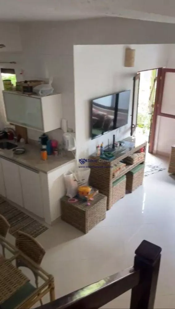 Casa à venda com 3 quartos, 66m² - Foto 8