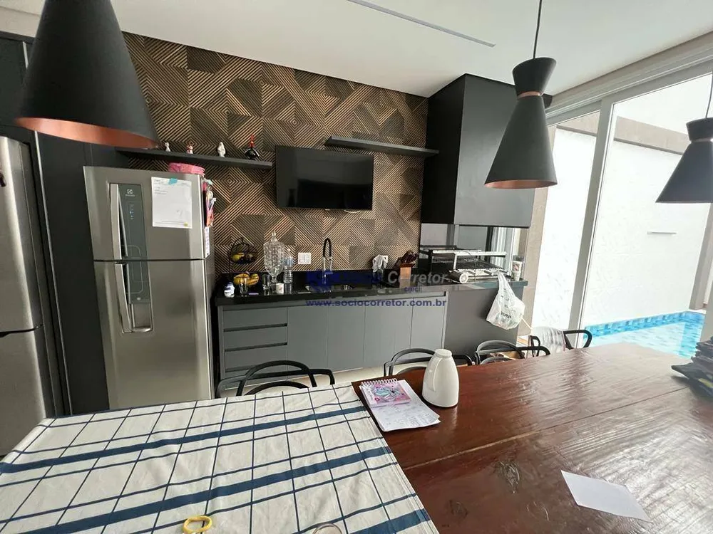 Casa, 3 quartos, 250 m² - Foto 11