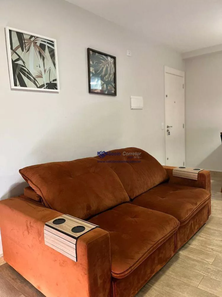 Apartamento à venda com 2 quartos, 68m² - Foto 9