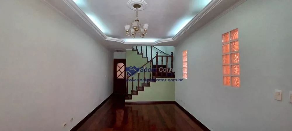 Sobrado à venda com 3 quartos, 220m² - Foto 2