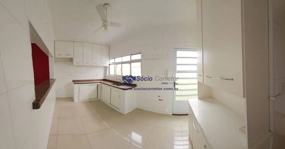Casa, 4 quartos, 145 m² - Foto 1