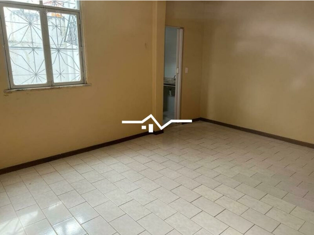 Casa à venda com 4 quartos, 240m² - Foto 3