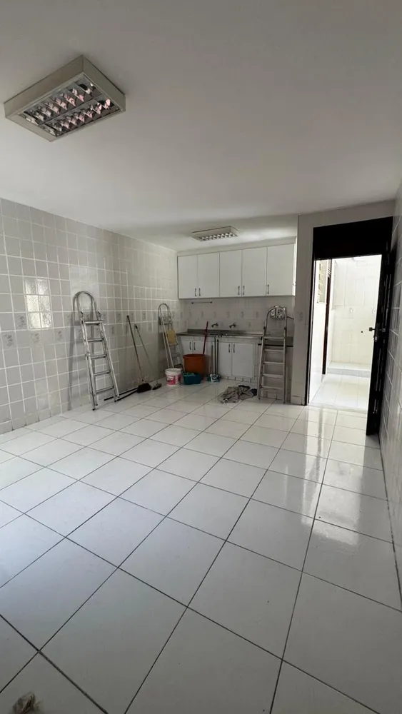 Casa, 4 quartos, 279 m² - Foto 1