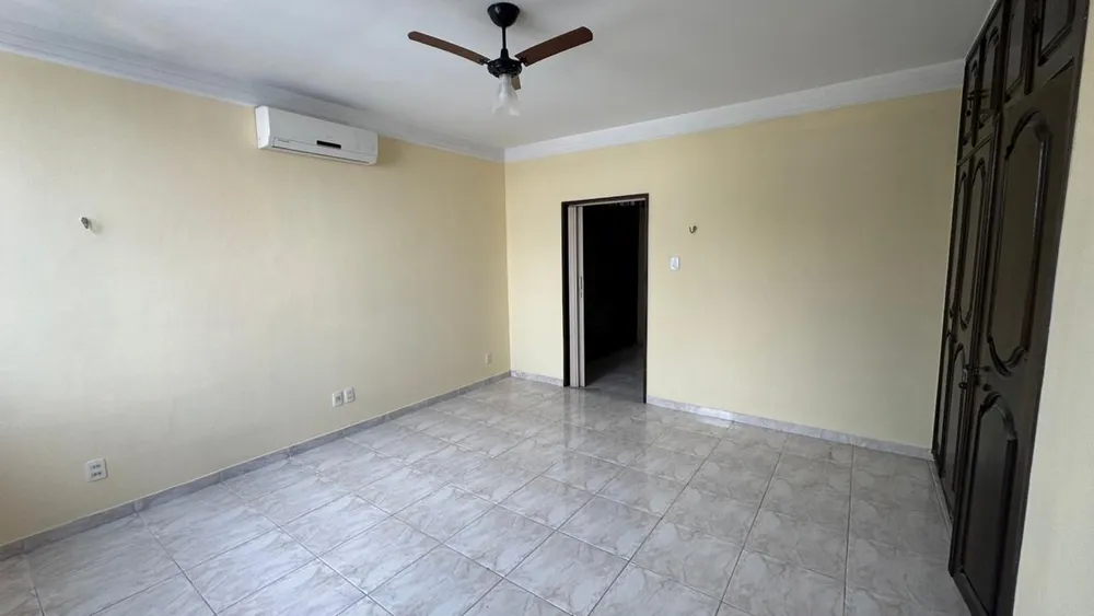 Casa, 4 quartos, 279 m² - Foto 2