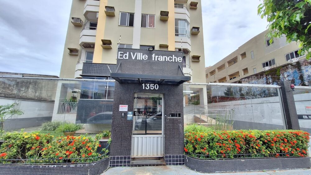 Apartamento para alugar com 3 quartos, 160m² - Foto 2