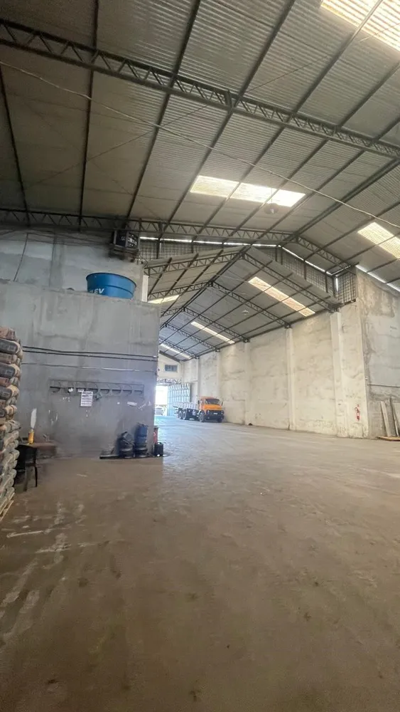 Depósito-Galpão, 1300 m² - Foto 1
