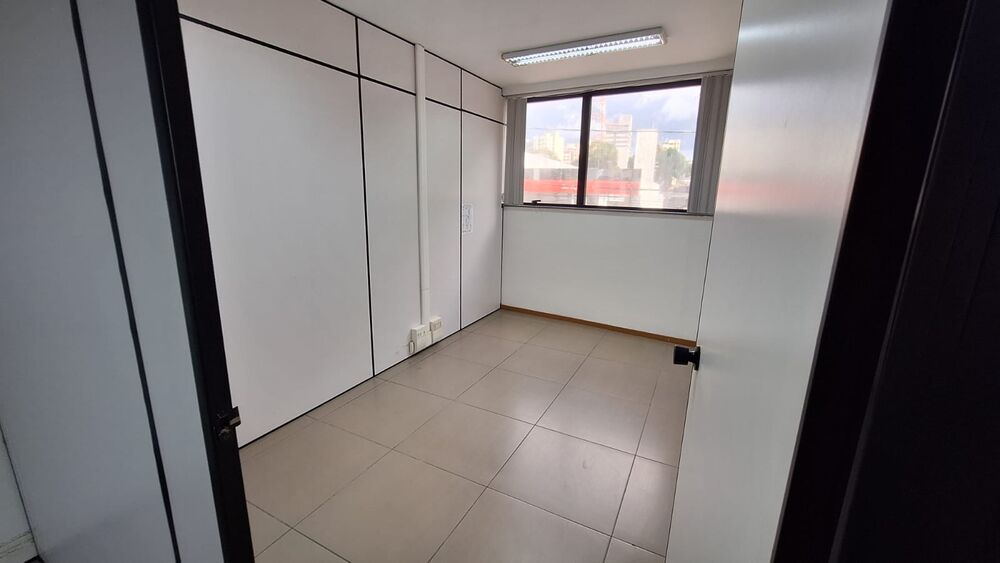 Prédio Inteiro para alugar, 1100m² - Foto 2