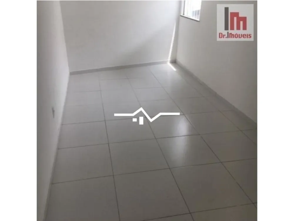 Casa, 6 quartos, 110 m² - Foto 1