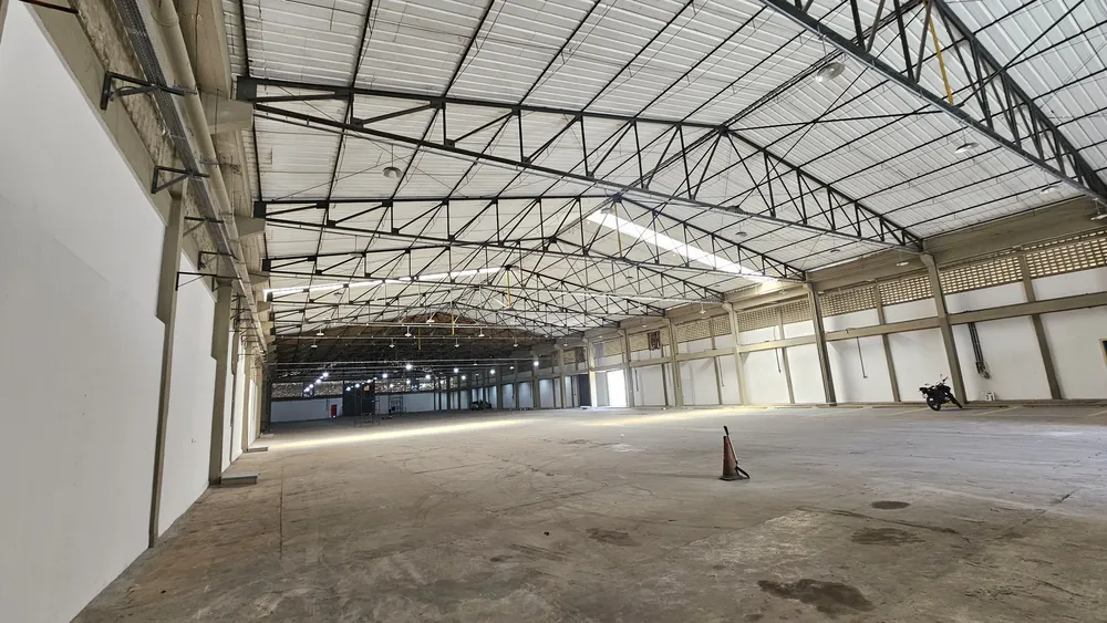 Depósito-Galpão, 3400 m² - Foto 1