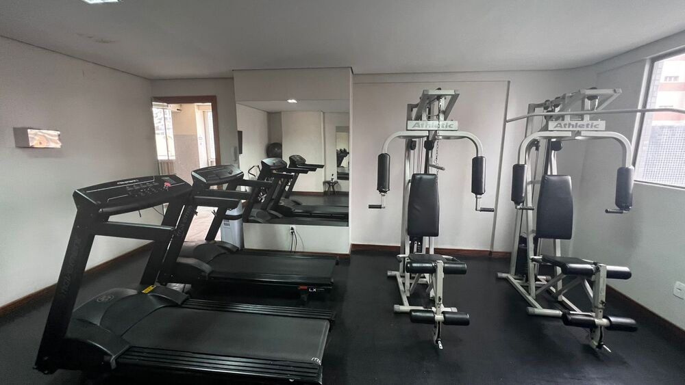 Apartamento para alugar com 3 quartos, 130m² - Foto 1