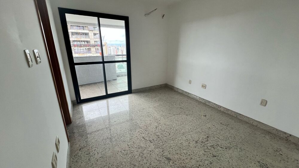 Apartamento à venda com 4 quartos, 285m² - Foto 3
