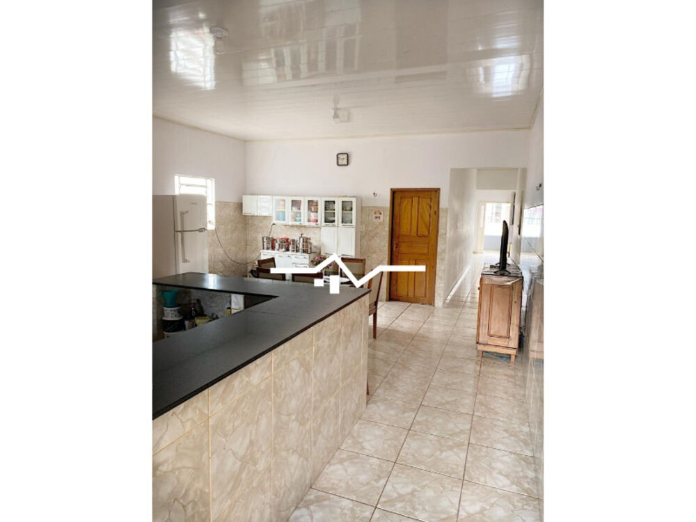 Casa à venda com 2 quartos, 124m² - Foto 4