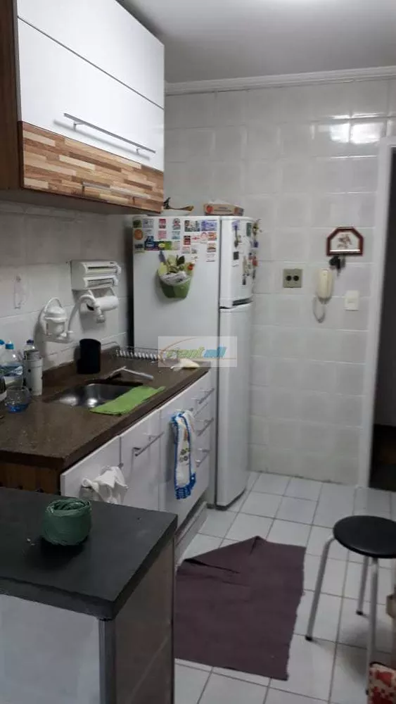 Apartamento à venda com 2 quartos, 65m² - Foto 3