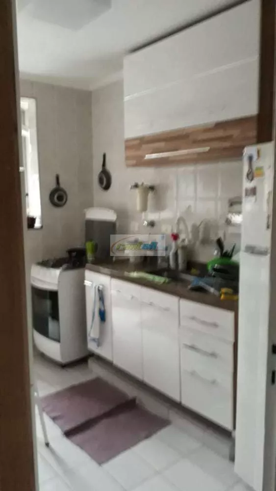 Apartamento à venda com 2 quartos, 65m² - Foto 2