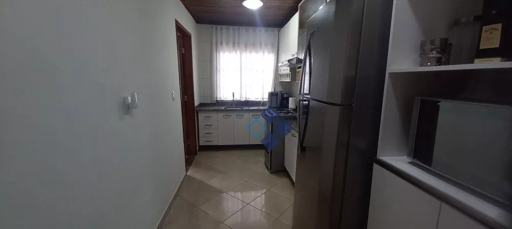 Casa à venda com 2 quartos, 51m² - Foto 12