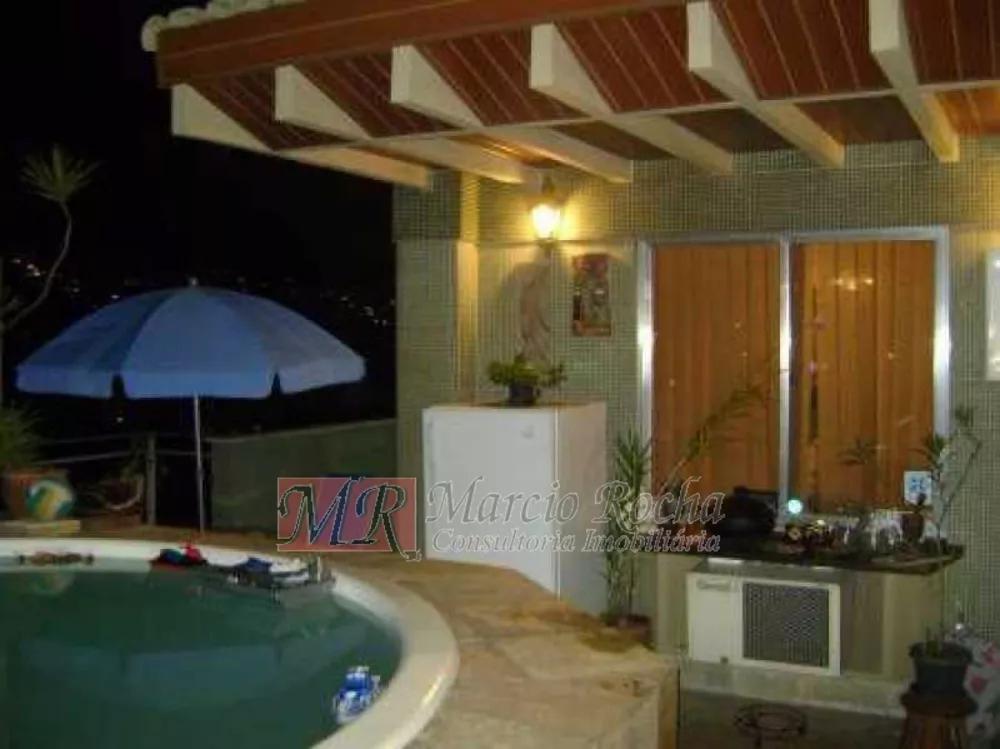 Cobertura, 3 quartos, 245 m² - Foto 1