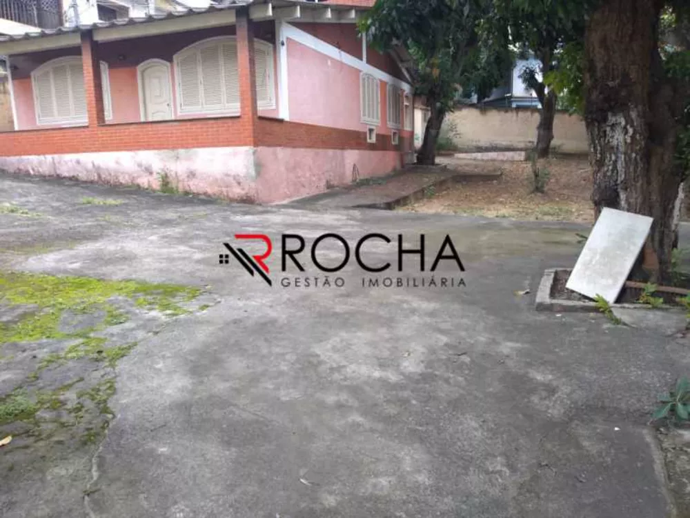 Casa, 5 quartos, 303 m² - Foto 2