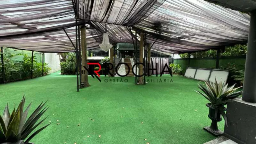 Loja-Salão, 890 m² - Foto 1