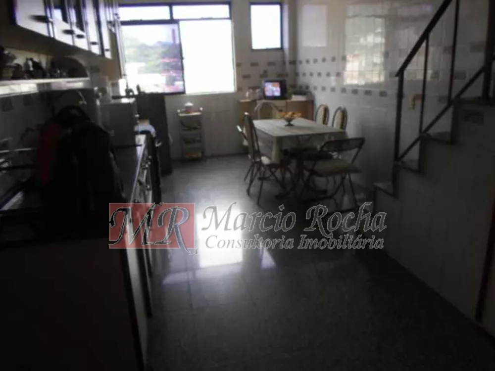 Cobertura, 3 quartos, 233 m² - Foto 3