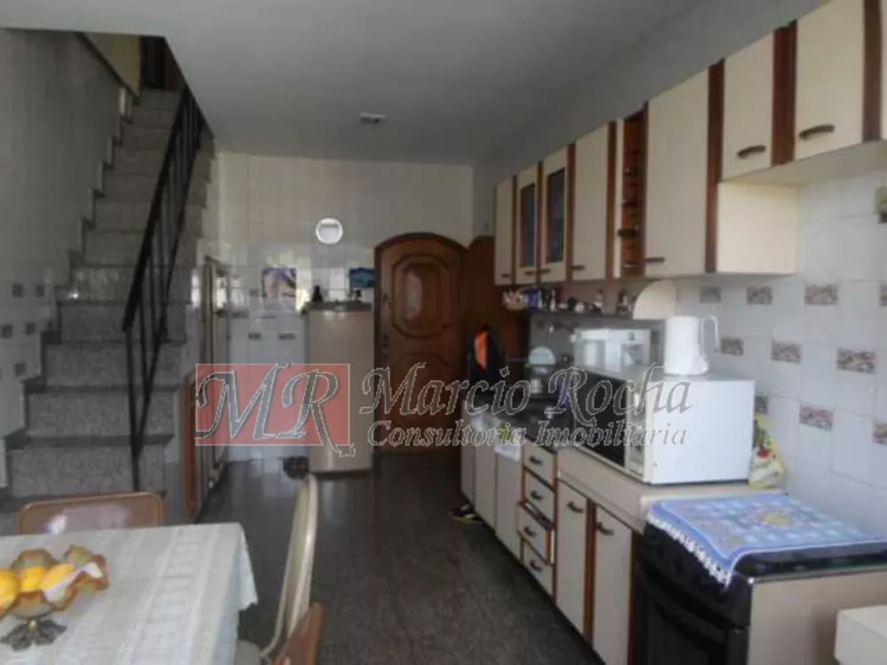 Cobertura, 3 quartos, 233 m² - Foto 2