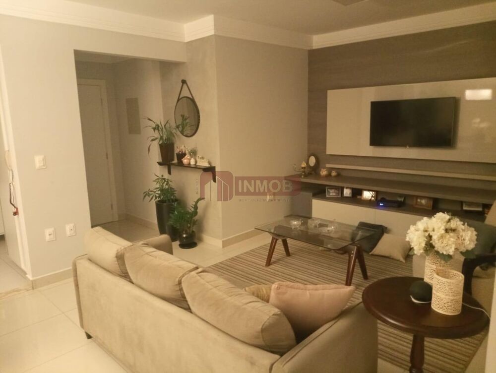Apartamento à venda com 3 quartos, 111m² - Foto 1