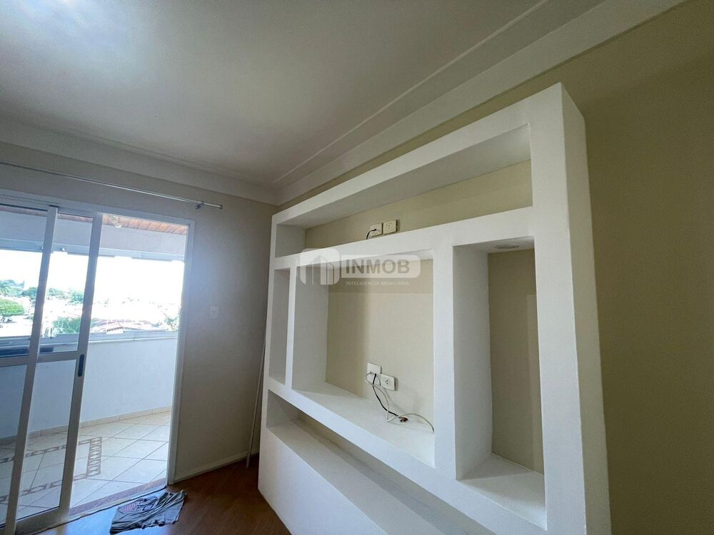 Apartamento à venda com 2 quartos, 84m² - Foto 5