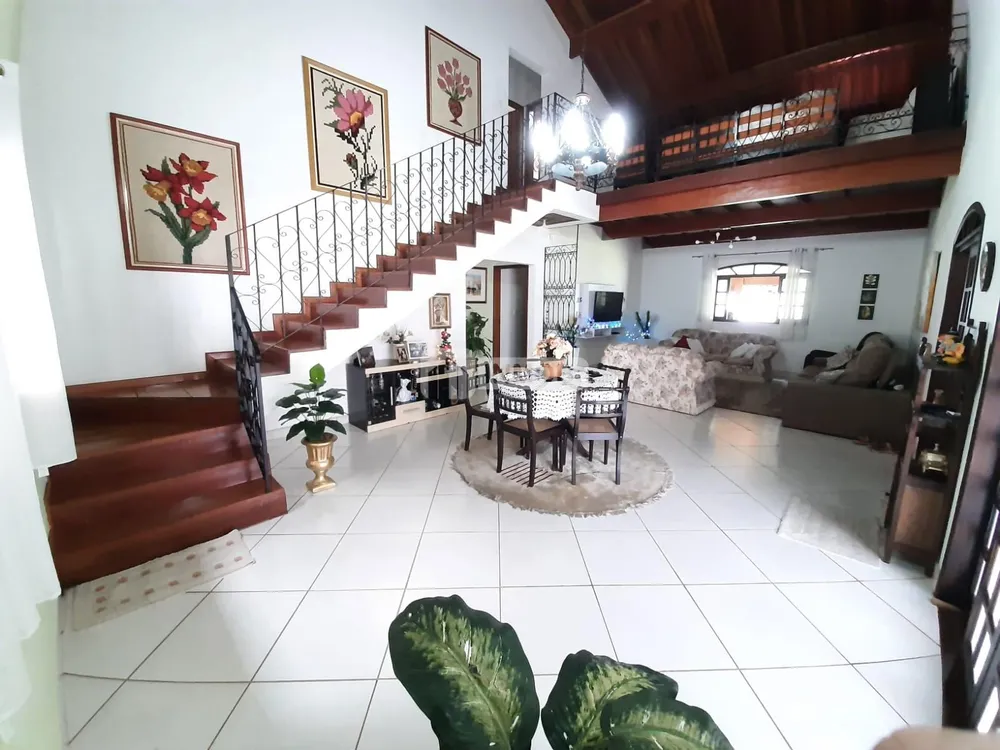Casa, 4 quartos, 383 m² - Foto 2