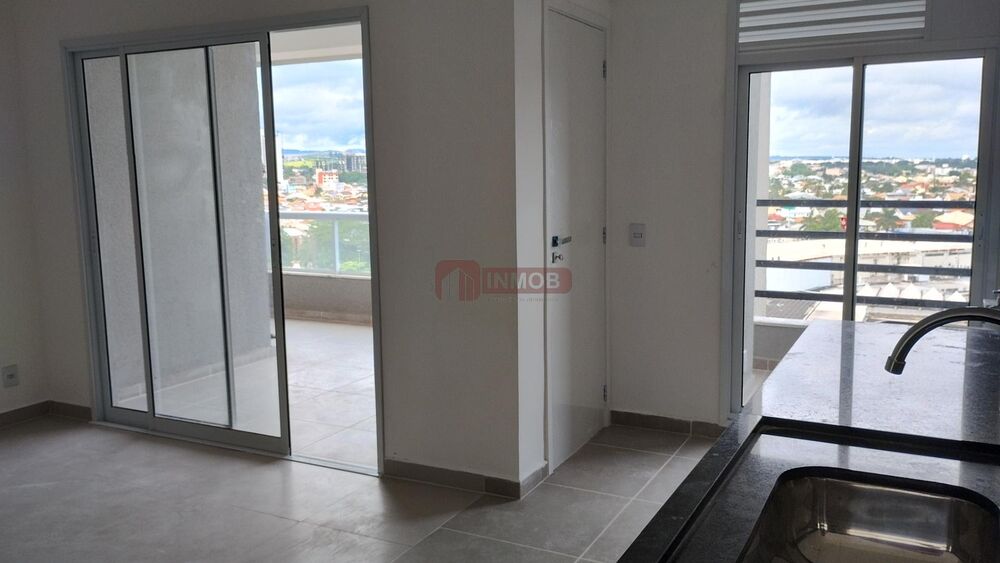 Apartamento à venda com 3 quartos, 119m² - Foto 1