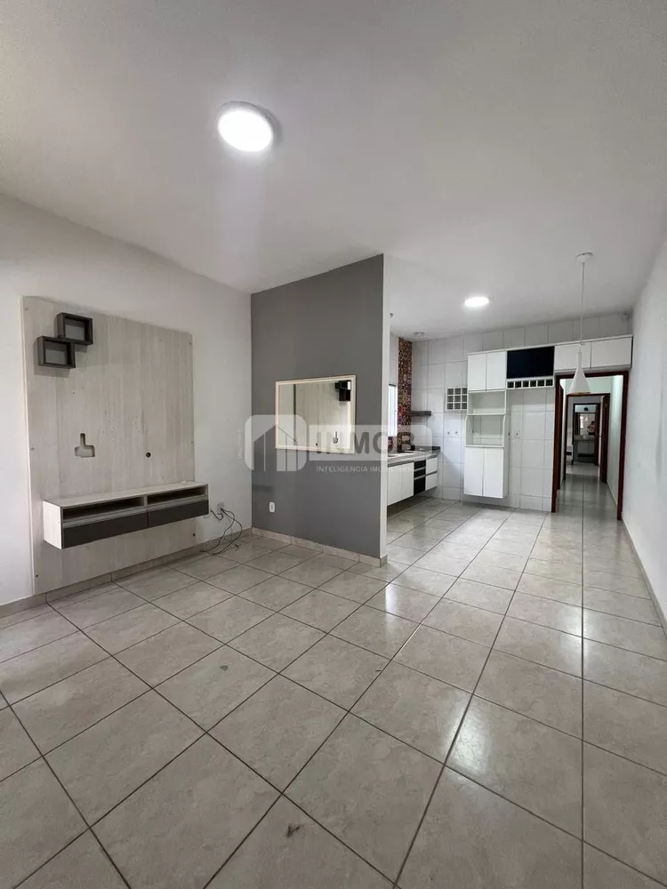 Casa, 2 quartos, 80 m² - Foto 1