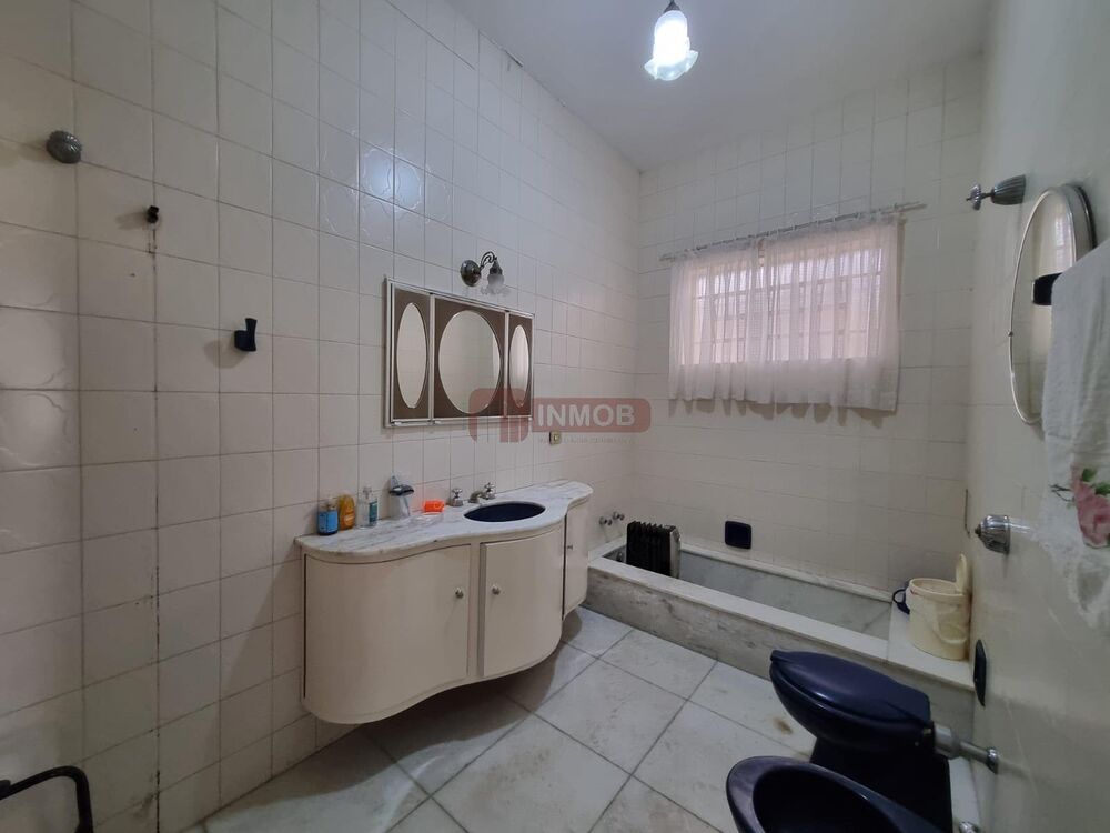 Casa à venda e aluguel com 3 quartos, 240m² - Foto 3