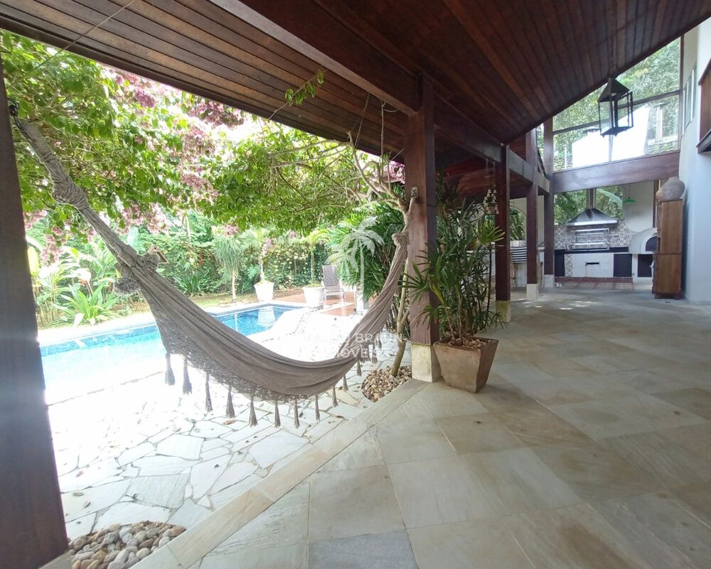Casa para alugar com 5 quartos, 400m² - Foto 3