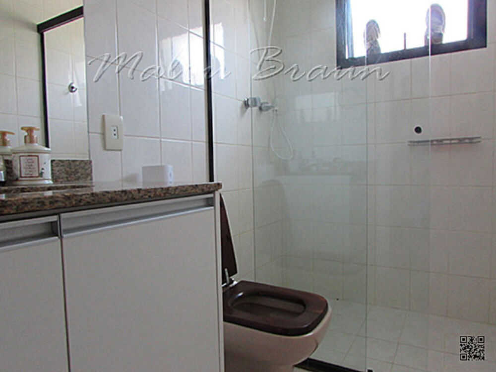 Apartamento para alugar com 3 quartos, 135m² - Foto 3