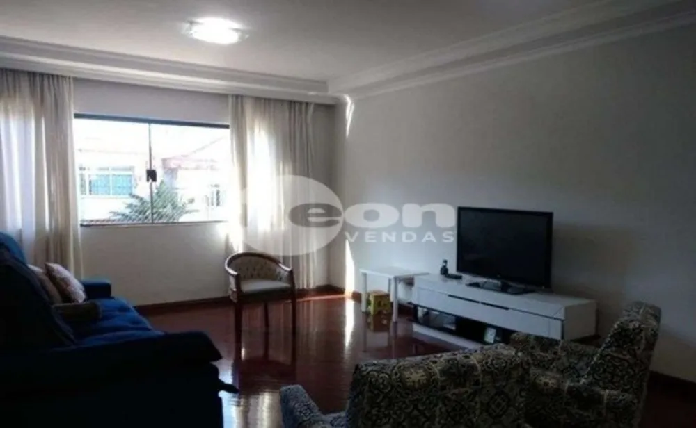 Casa, 3 quartos, 201 m² - Foto 1