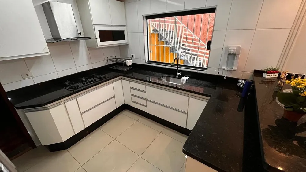 Casa, 3 quartos, 201 m² - Foto 3