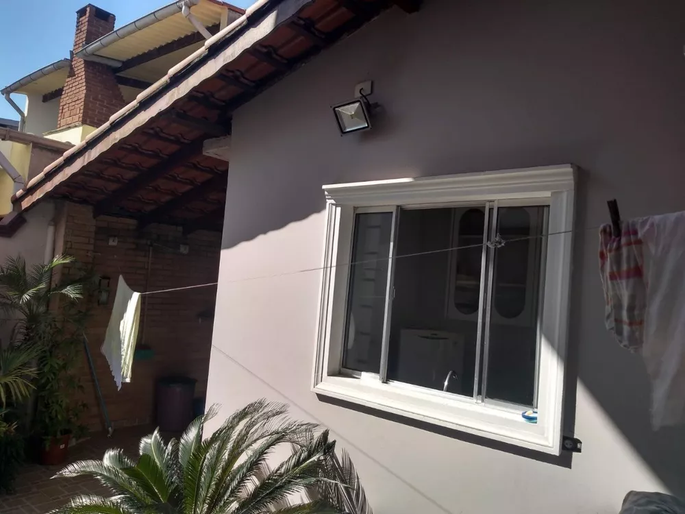 Casa, 3 quartos, 213 m² - Foto 1