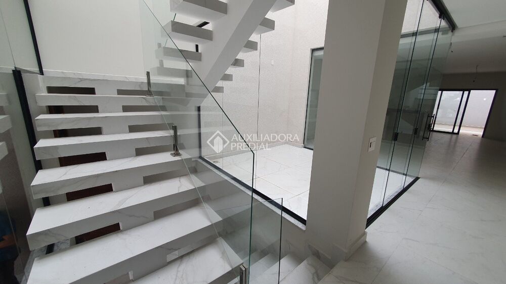 Casa, 3 quartos, 220 m² - Foto 2