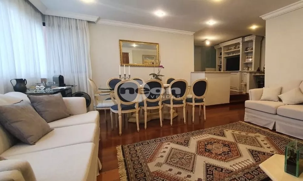 Apartamento à venda com 3 quartos, 127m² - Foto 2