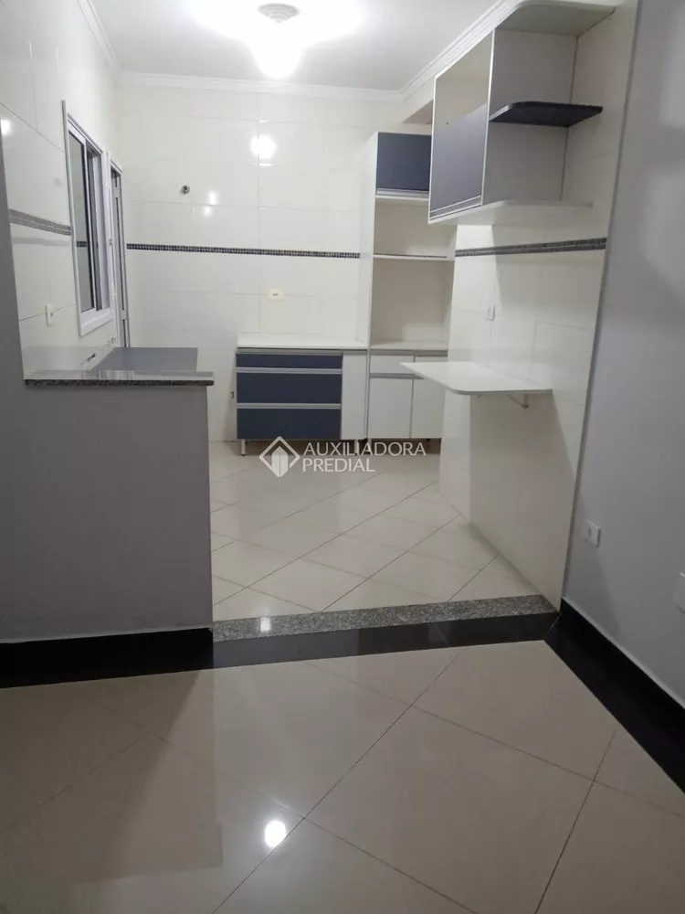 Apartamento à venda com 3 quartos, 60m² - Foto 2