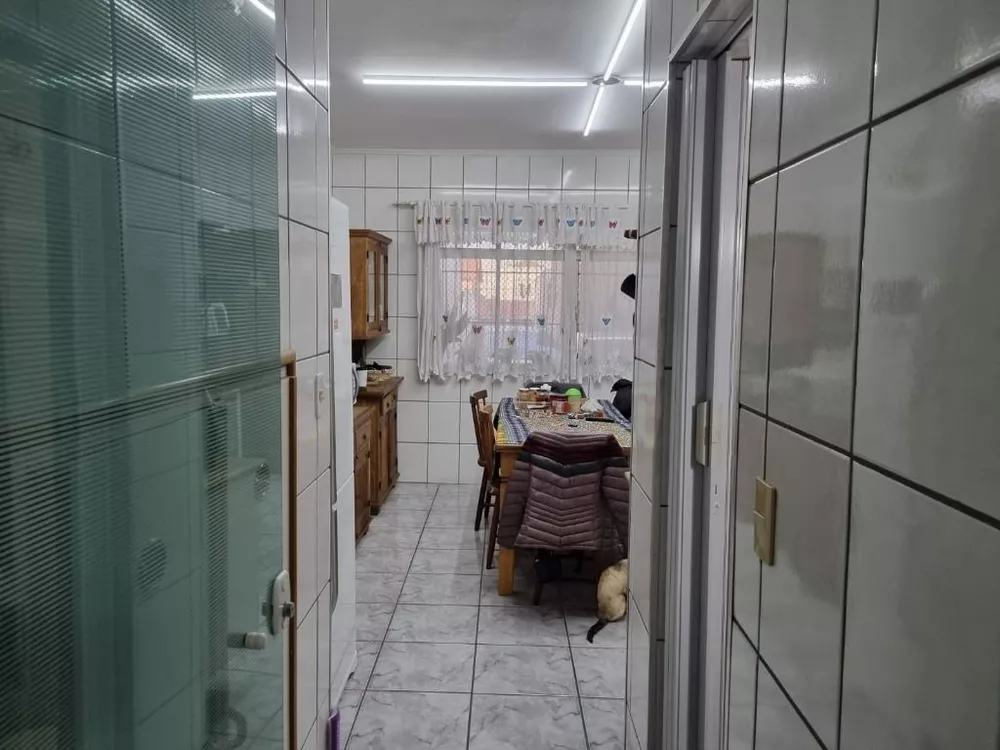 Casa à venda com 2 quartos, 201m² - Foto 4