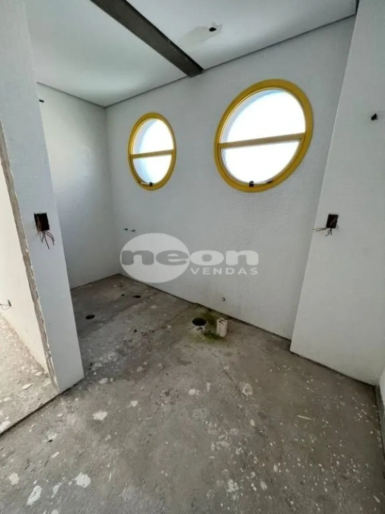 Apartamento, 4 quartos, 227 m² - Foto 1