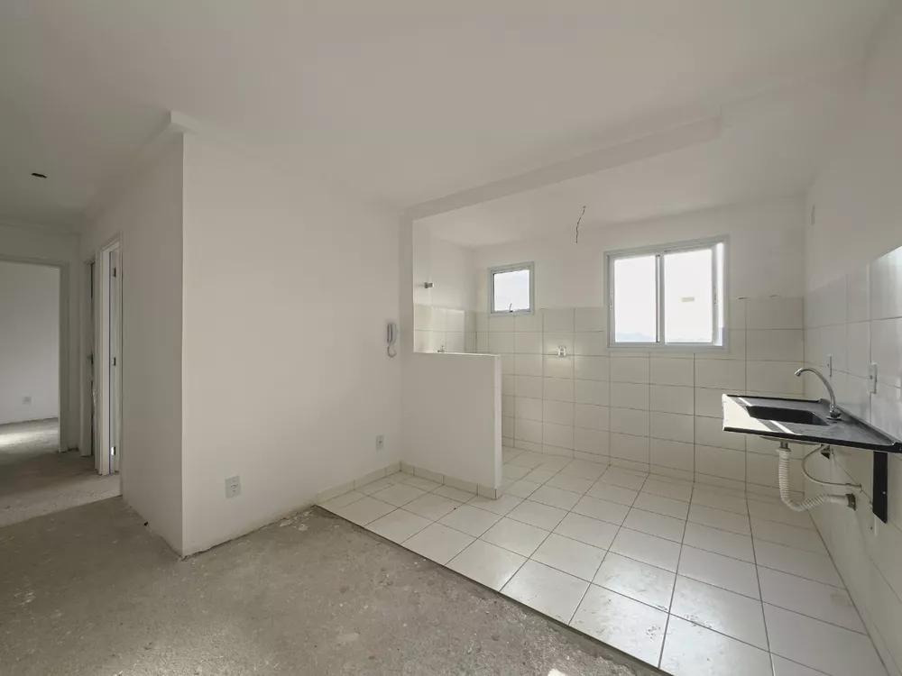 Apartamento à venda com 2 quartos, 40m² - Foto 4